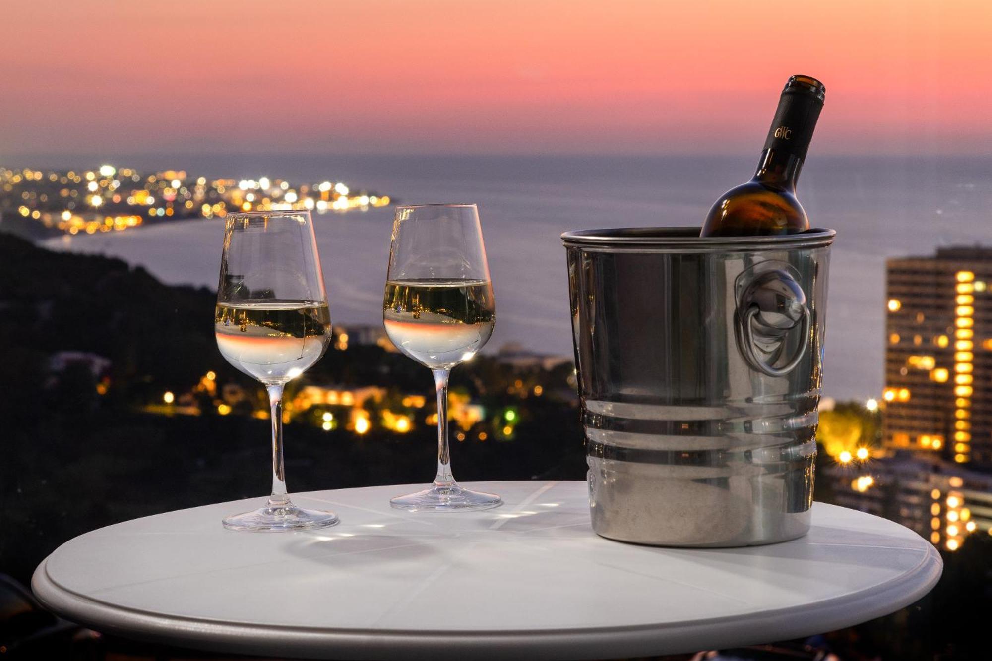 Apartment Rhodes Skyline With Out Door Jacuzzi Sea View A1